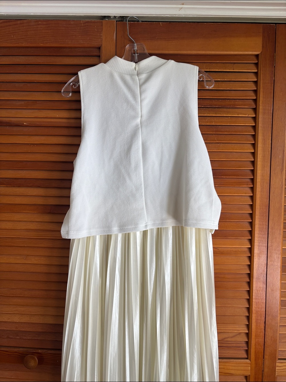 SSYS Samantha Pleated
Twofer Midi Dress In Ivory
Pleated Satin Maxi Skirt Sz M - Picture 7 of 11